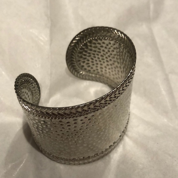 Bangle - Picture 3 of 4